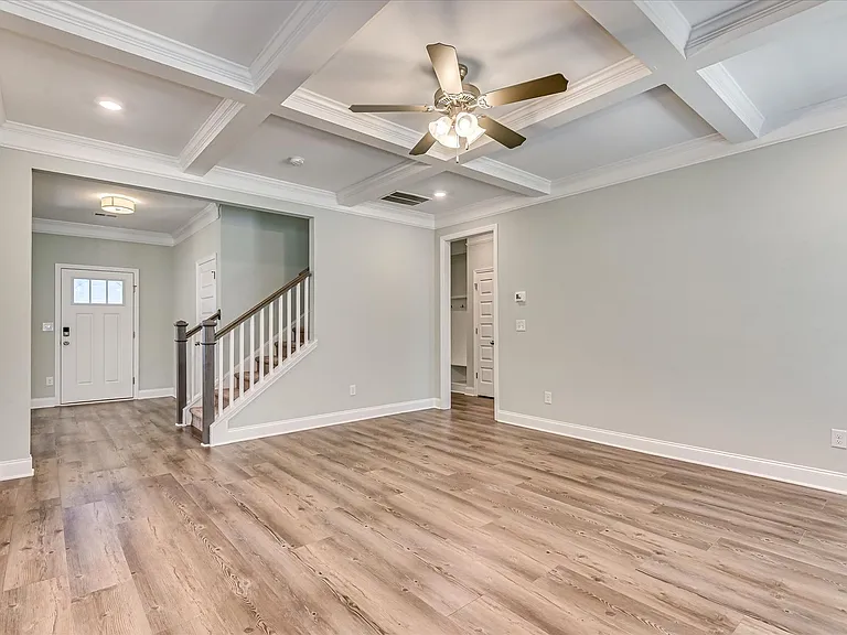 705 Navan Ln — Photo 8