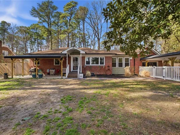 824 E Sparrow Rd, Virginia Beach, VA 23464