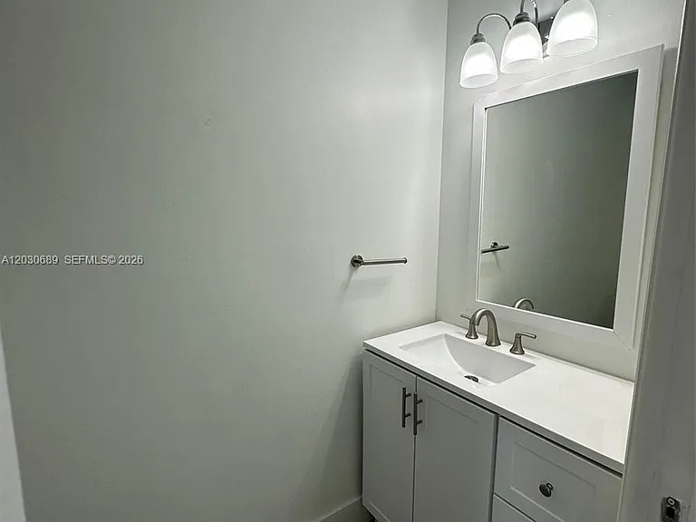 15262 SW 115th Ter — Photo 11