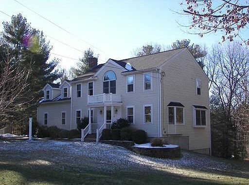 2nd image of 15 Lockewood Dr