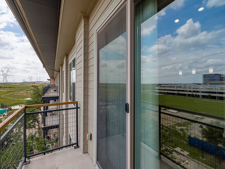 The District At Cypress Waters - Parson's Green — Photo 732