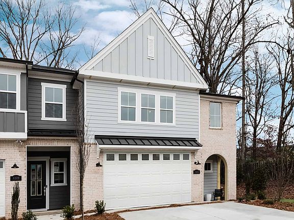 Everton Model Exterior