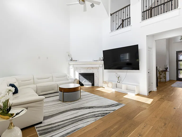 5101 Sailcloth St — Photo 10