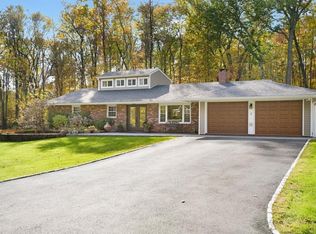 45 Silver Gate Rd, Mahopac, NY 10541