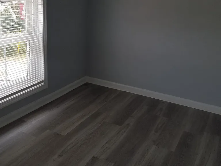 131 N Main St — Photo 17