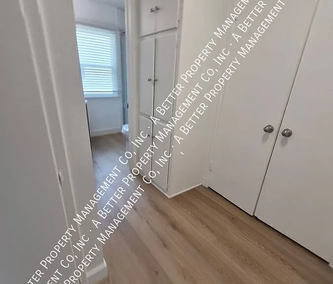 1135 E Appleton St #10 — Photo 7