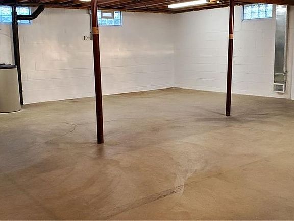 5th image of 1838 Piercy Dr