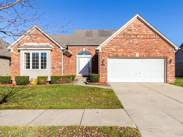 3979 Camden Dr, Sterling Heights, MI 48314