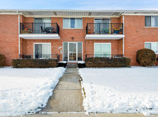 32075 Beaconsfield St UNIT 30, Roseville, MI 48066