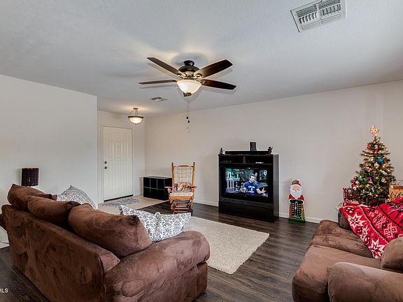 3rd image of 42599 W Sunland Dr