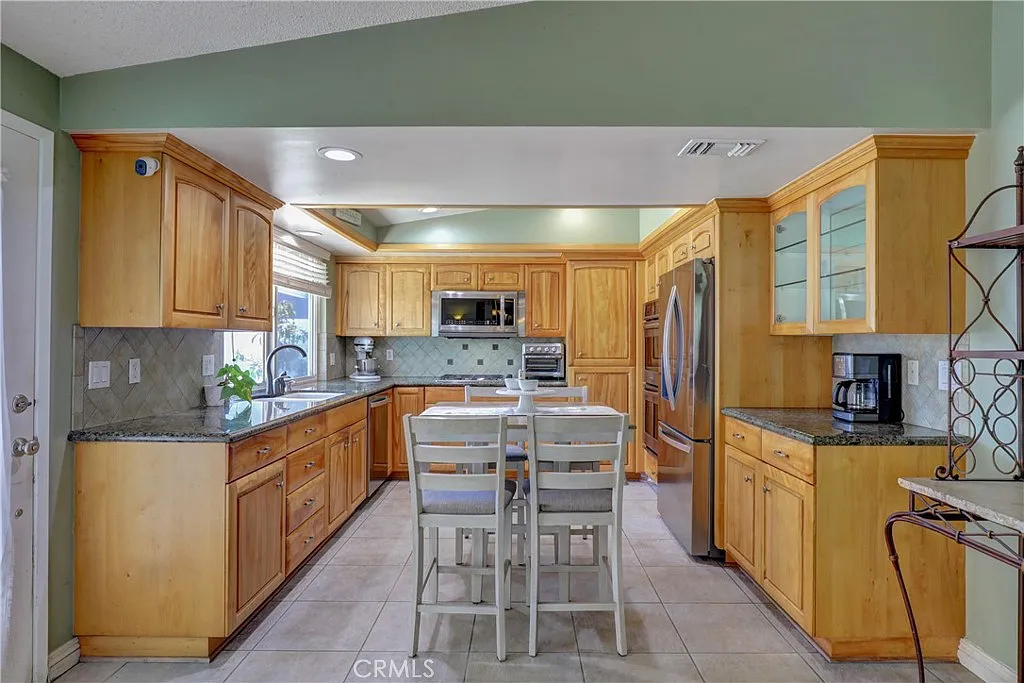 Building Photo - 12571 Martha Ann Dr