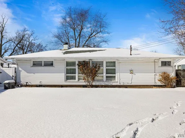 569 Woodstock Ave, Tonawanda, NY 14150