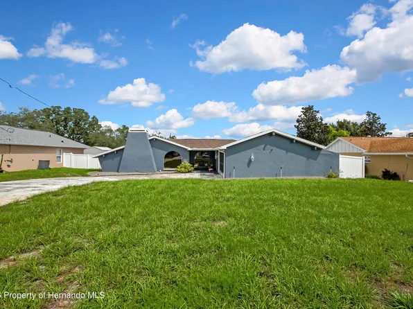 10165 Bannister St, Spring Hill, FL 34608
