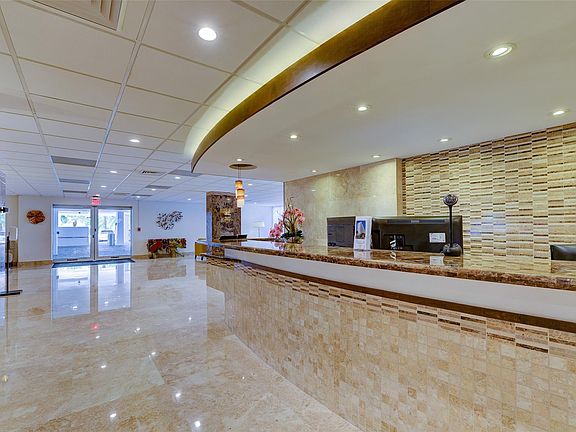 5th image of 3750 Galt Ocean Drive #204