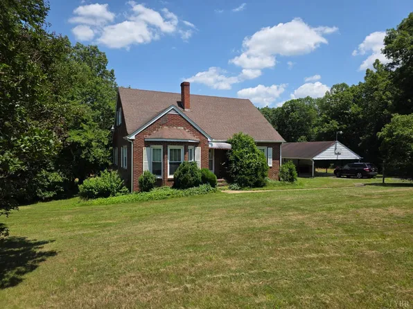 2224 Wildway Rd, Appomattox, VA 24522