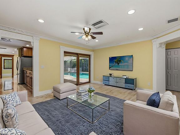 3rd image of 1287 N Collier Blvd
