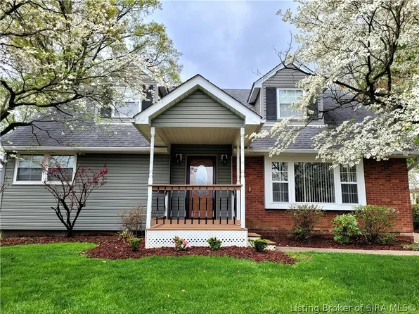 1523 Cliftwood Drive, Clarksville, IN 47129