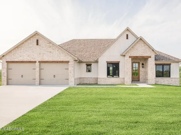 905 Hickory Ct, Jefferson City, MO 65101