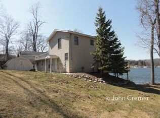 7380 S Crooked Lake Dr, Delton, MI 49046