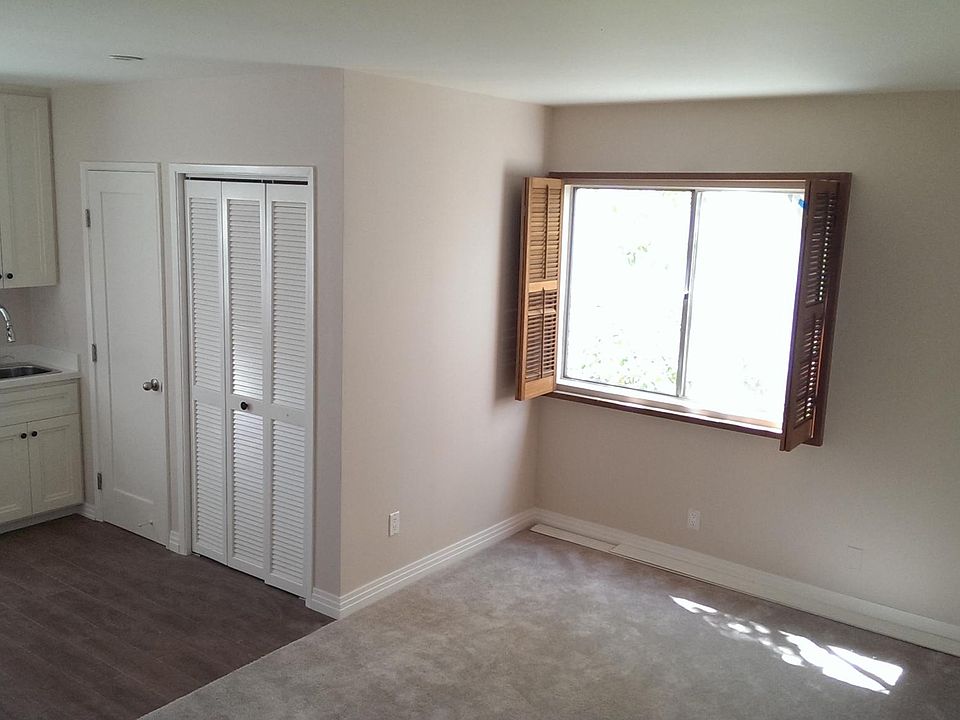 1st image of 11918 Darlington Ave #1A