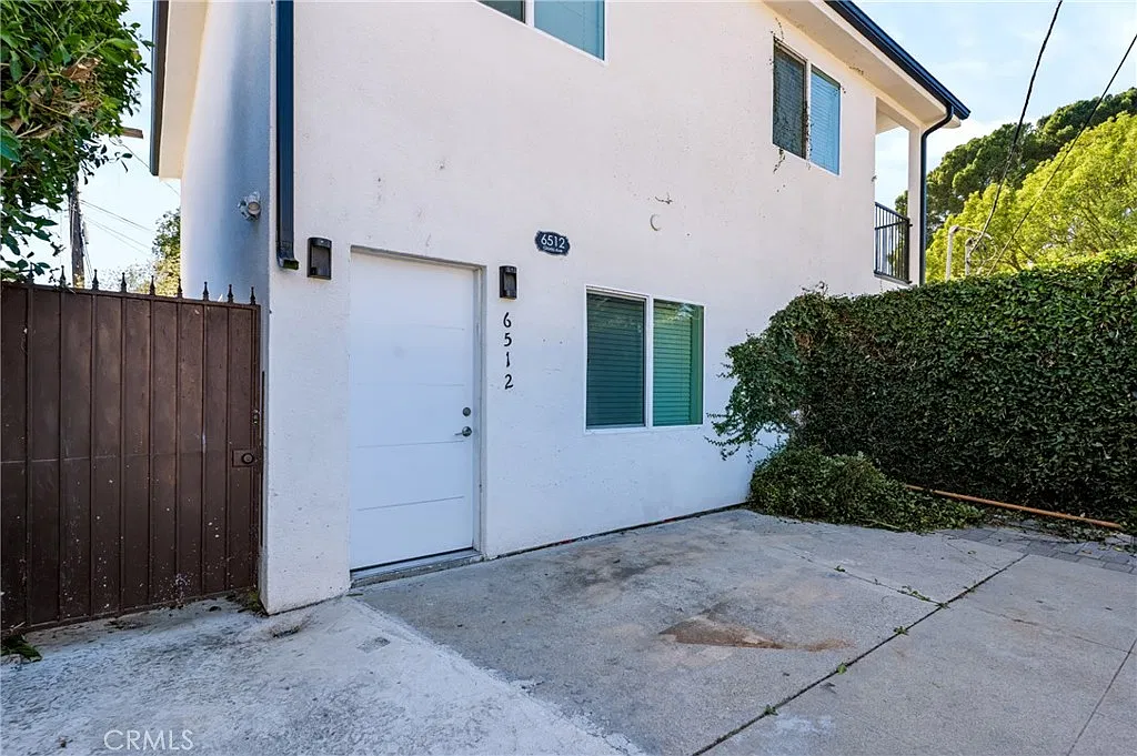 3 bed, 1200 sqft, $2,800 — Photo 4
