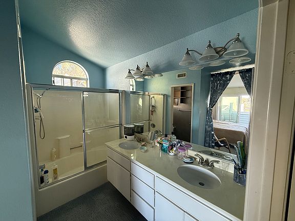 3rd image of 9910 Scripps Vista Way Unit 10