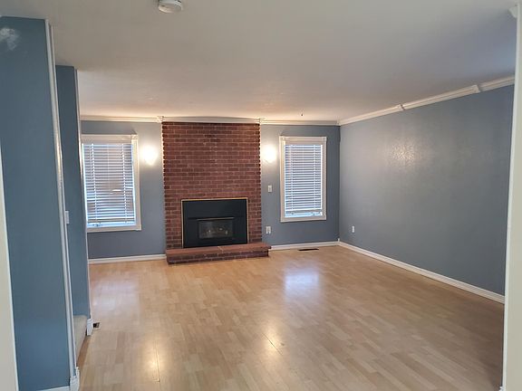 3rd image of 2204 Alderson Ave APT E