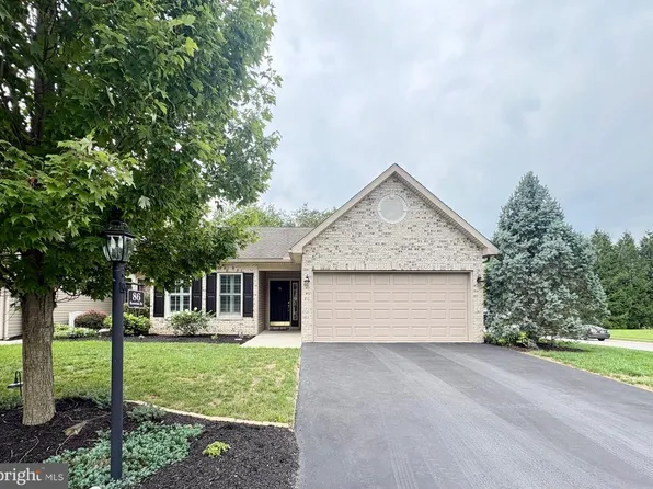 86 Keswick Dr, Mechanicsburg, PA 17050