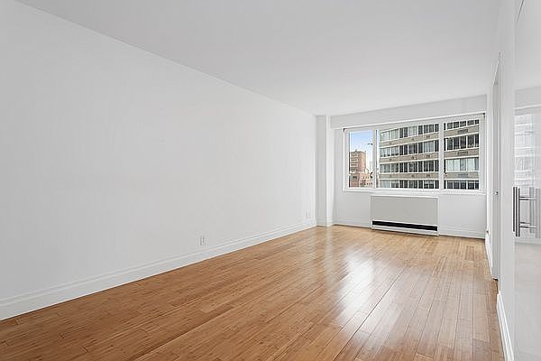 1st image of 400 E 54th St APT 20G
