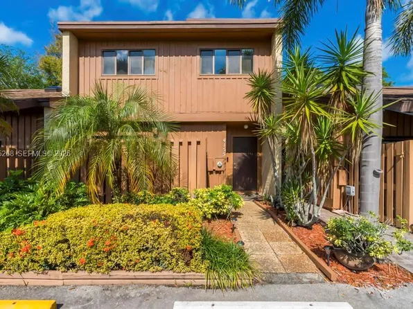 4155 SW 85th Ave, Davie, FL 33328
