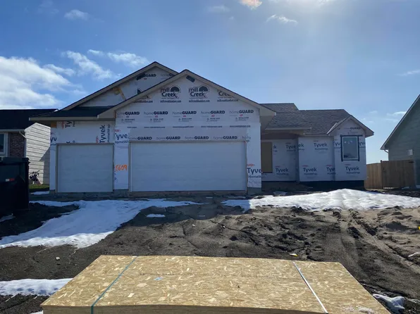 8609 E Cherrywood Ct, Wichita, KS 67226