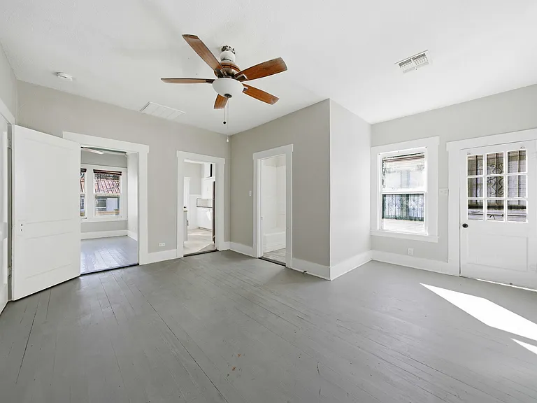 122 Biering St #2 — Photo 3