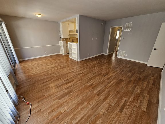 3rd image of 1227 N Fuller Ave