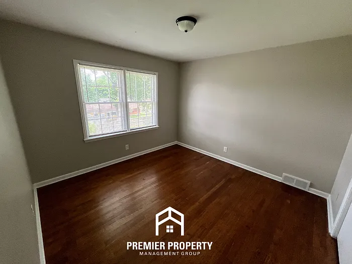 1954 Janis Dr — Photo 18