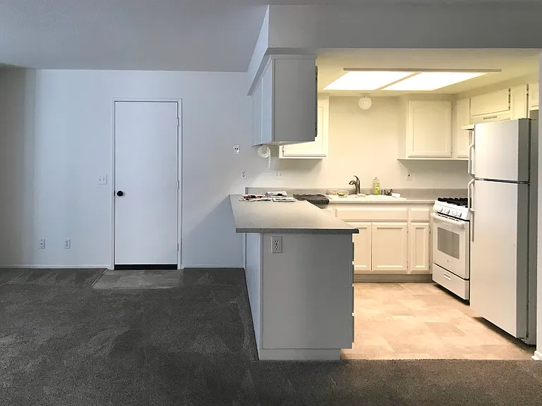 179 Woodbine Ln — Photo 10