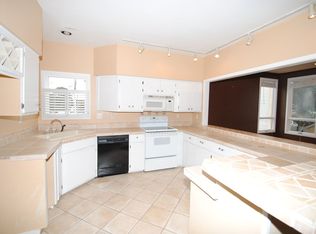 3740 Dupont Cir, Virginia Beach, VA 23455