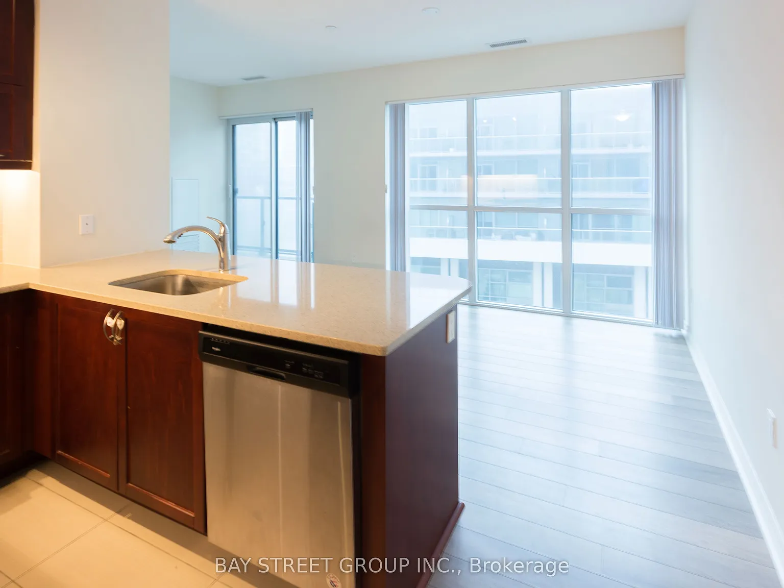 1 bed, $2,300 — Photo 4