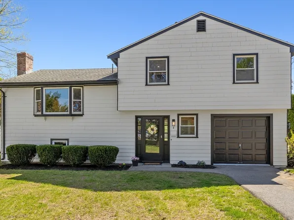 4 Dunham Rd, Framingham, MA 01701