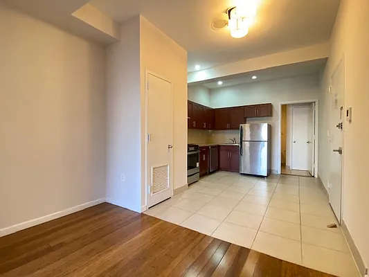 Rented by REAL New York | media 37