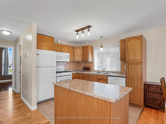 5th image of 40 Lori Ln
