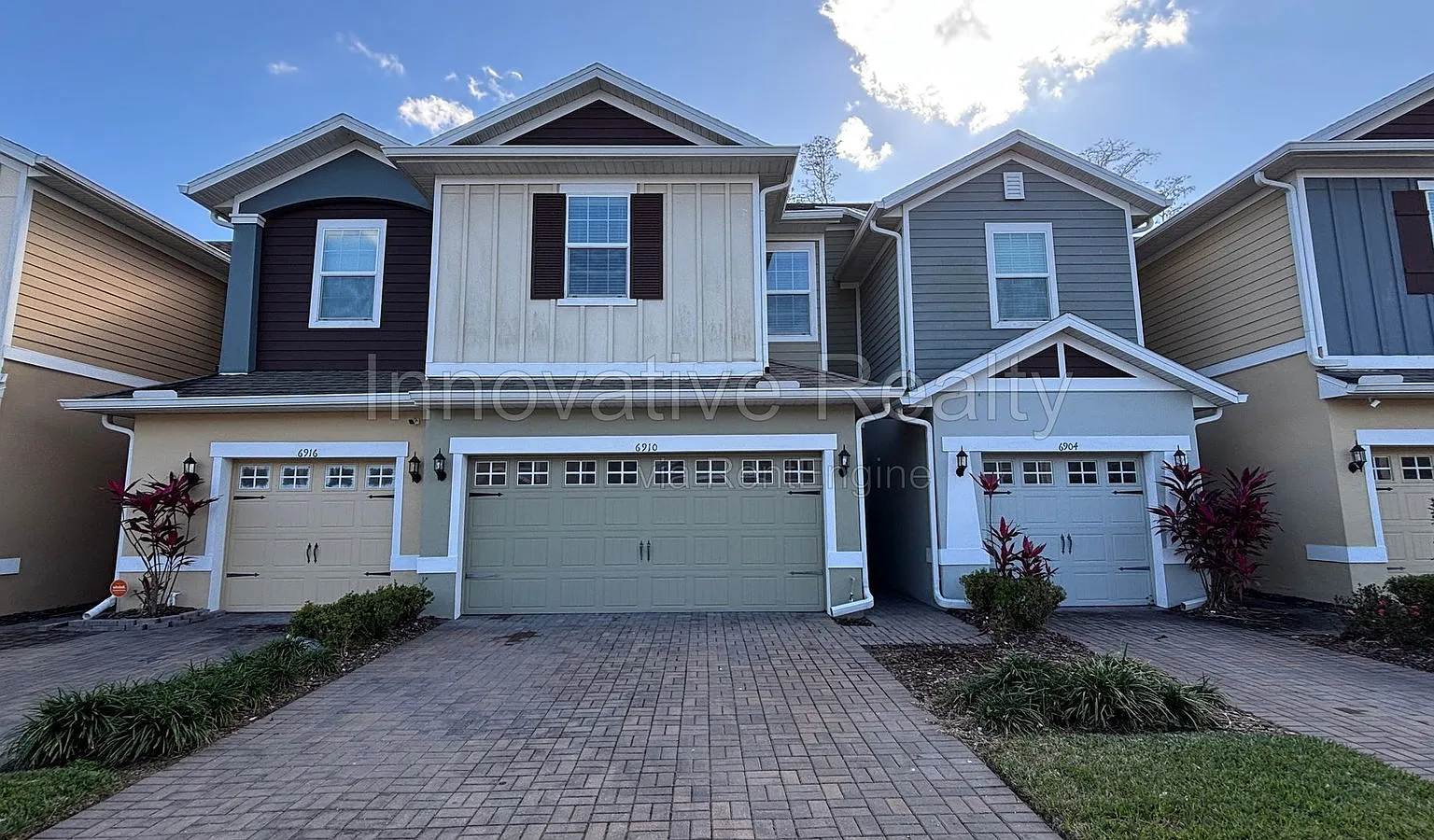 3 bed, 2.5 bath, 1648 sqft, $2,195 — Photo 1