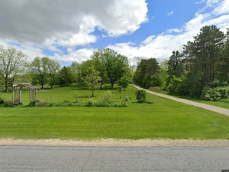 3814 Timber Ln — Photo 2