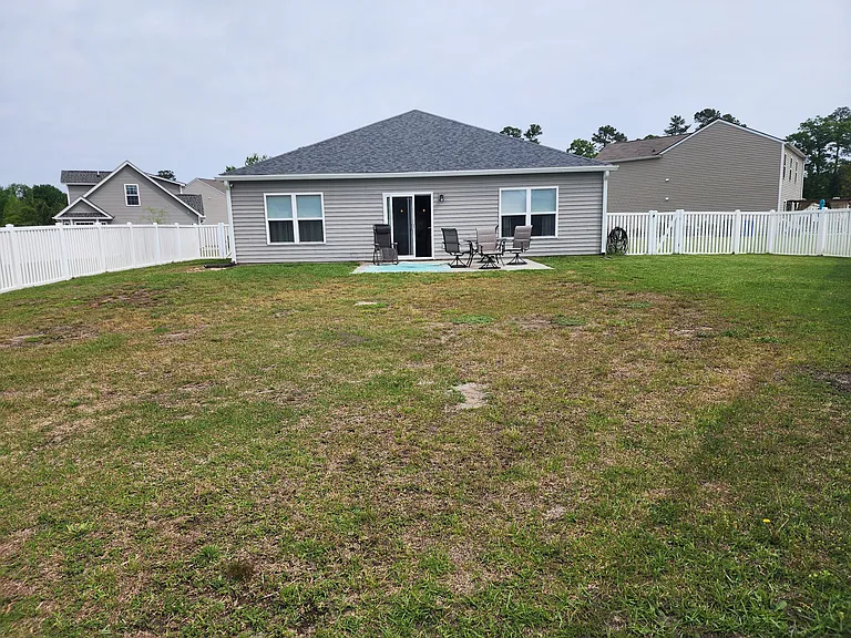1300 Arbor Ct — Photo 22