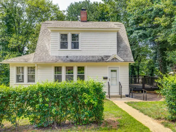 11 Macauley Avenue, Waterbury, CT 06705
