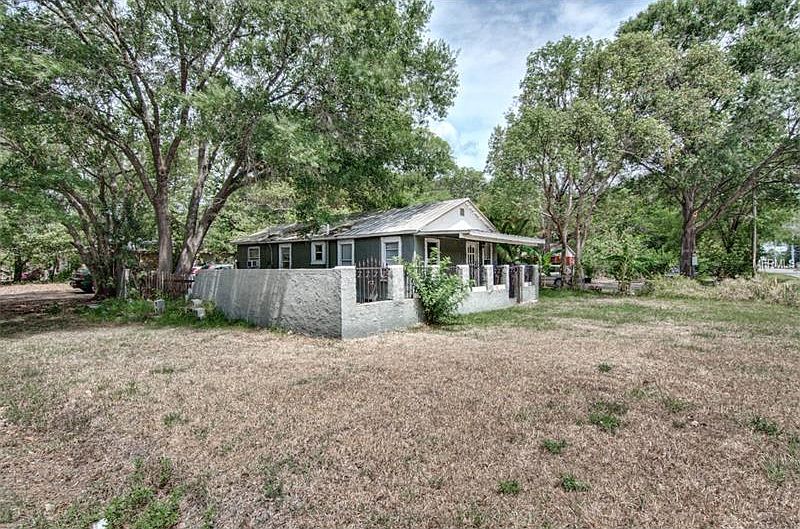 1st image of 421 James Ave