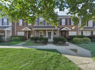 8204 Golf Ridge Dr, Charlotte, NC 28277