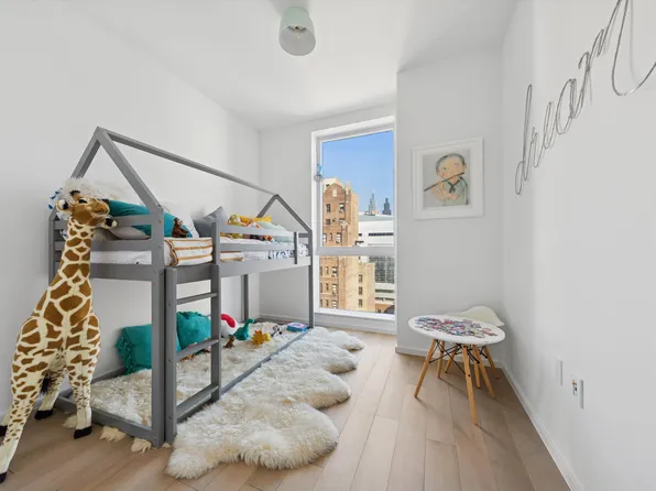 150 East 23rd Street image 12 of 17