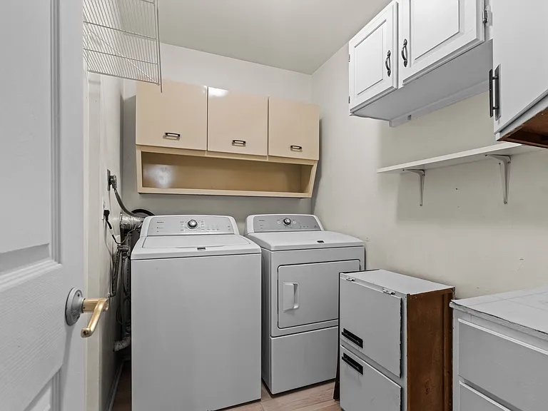 211 Crocker Dr #1-B — Photo 14