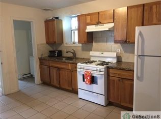 24-26 Pleasant St, Bridgeport, CT 06608