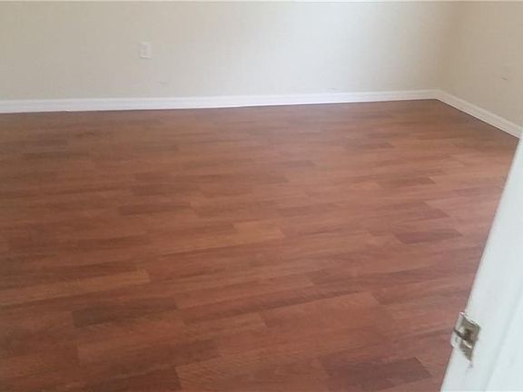 3rd image of 2591 Coachman Dr